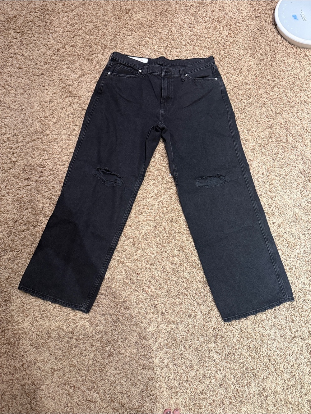 GAP Black Straight-Leg Jeans with Knee Slits